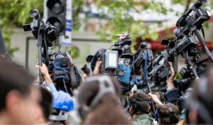Más de 60 alertas por golpean a periodistas en Honduras