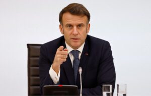 Macron convoca un G7