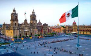 Las muertes totales caen un 2,5 % en México