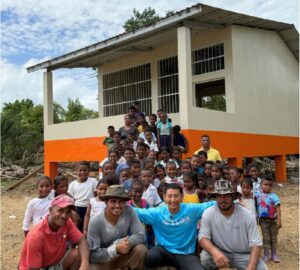 Shin Fujiyama lleva educación a La Mosquitia con nueva escuela