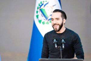 Nueve de cada diez salvadoreños respaldan a Bukele, según encuesta