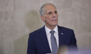 Imagen de Asfura se tambalea: rechazo supera el 53 %
